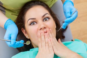 Doing the right thing fast in a dental emergency saves teeth. The dentists at Fort Dental in Fort Worth urge you to call at the first sign of trouble.